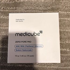 Medicube White Zero Pore Pad Toner